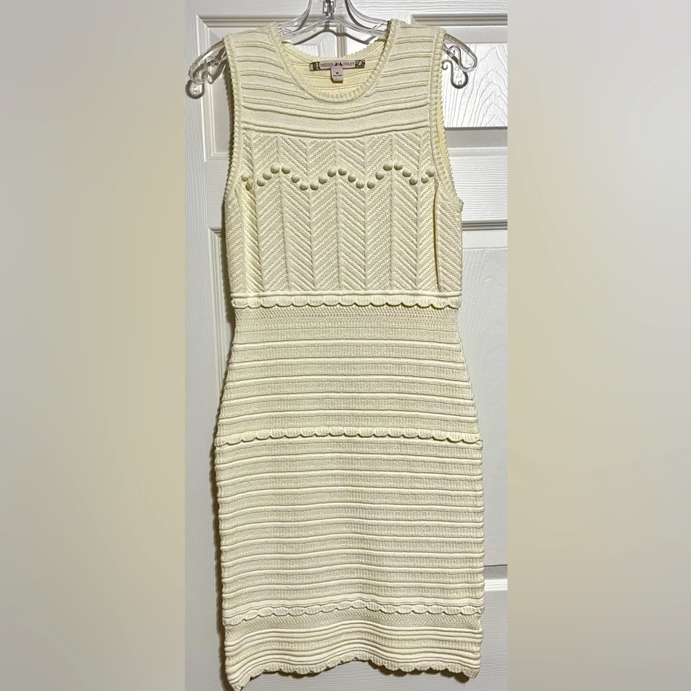 Chelsea & Violet Ivory Sweater Dress Size Medium